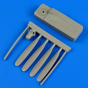 Plastikový model Quickboost 1/48 F4U-5 Corsair propeller w/tool