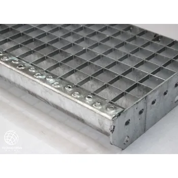 Terasové prkno Schodišťový stupeň - P - lisovaný - ocel, žárový zinek / 33 x 33 / 30 x 2 / 600 x 240 mm