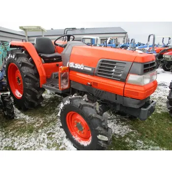 Zahradní traktor Malotraktor Kubota GL 300 plně zrepasovaný Malotraktor Kubota GL 300 plně zrepasovaný