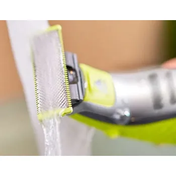 voděodolný holicí strojek Philips OneBlade QP2630/30