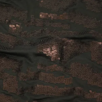 Úplet hnědý, bronzové flitry, š.140