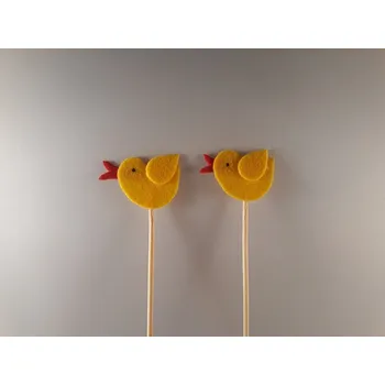 Vánoční dekorace Kuřátko žluté (filc) na špejli 3,5x2,5cm, bal.5ks, cena za bal.