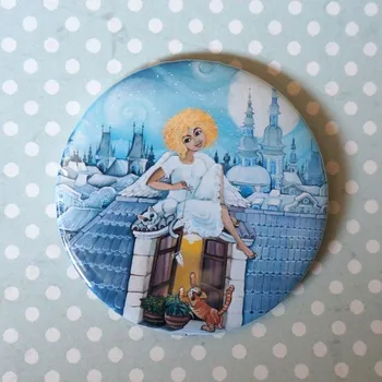 Dekorativní magnet Zuzana Honsová Andělka co si ráda hraje - magnet 56 mm