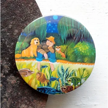 Dekorativní magnet Zuzana Honsová Rybář magnet 56 mm