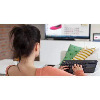 Logitech Wireless Touch Keyboard K400 Plus klávesnice