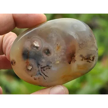 Přírodní kámen Kámen achát jumbo z Madagaskaru 71mm