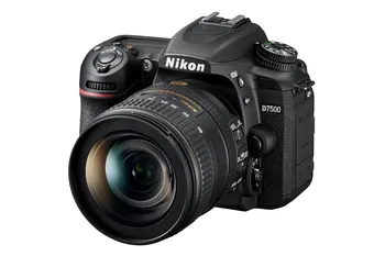 Digitální zrcadlovka Nikon D7500