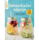 Detoxikační nápoje s ovocem, bylinkami…