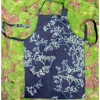 Kuchyňská zástěra Kuchyňská zástěra - tmavě šedá, motiv trnky