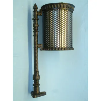 Venkovní odpadkový koš Litinový koš Masiv na ozdobném sloupku