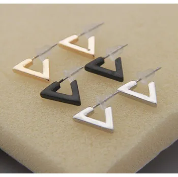 Šperk Načančaná.cz Náušnice Triangl - 3 barvy Barva: Stříbrná