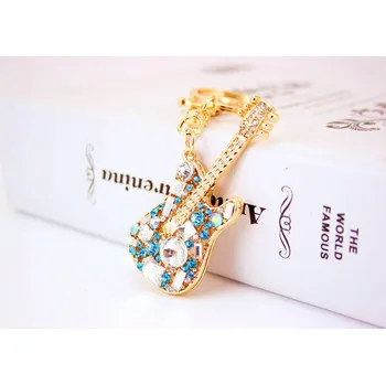 Stylový přívěsek na klíče pro všechny milovníky hudby