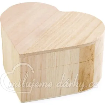 Dárková krabička Menší přírodní dřevěná krabička ve tvaru srdce vhodná k dozdobení