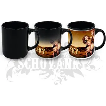 Černý magický keramický hrnek s logem kapely Schovanky