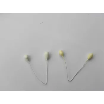 umělá květina pestíky bílé