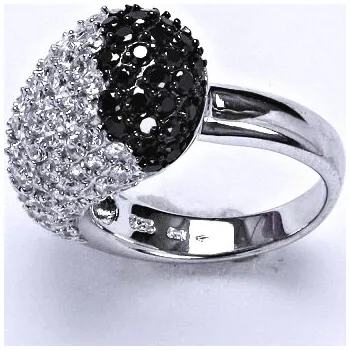 Prsten Stříbrný prsten, prsten ze stříbra, syntetický čirý a černý zirkon, váha 8,1 g, vel.52,5