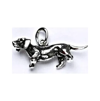 Přívěsek Stříbrný přívěšek s patinou, figurka jezevčík, přívěsek ze stříbra, P 336