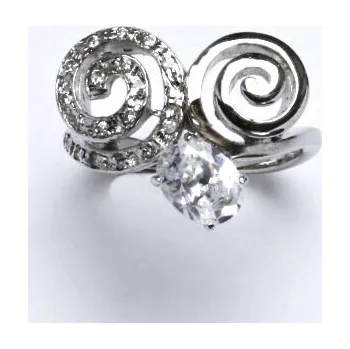 Prsten Stříbrný prsten s čirými zirkony, váha je 6,31 g