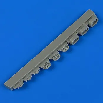 Plastikový model Quickboost 1/32 Fw 190F-8 fuel point with covers (REV)