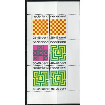 Poštovní známka Nederland post (1973) MiNr. 1019 - 1022 ** - Nizozemsko - BLOCK 12 - "Mít dítě": deskové hry - 2 MiNr. 1019 , 1 MiNr. 1020 a 3 MiNr. 1021