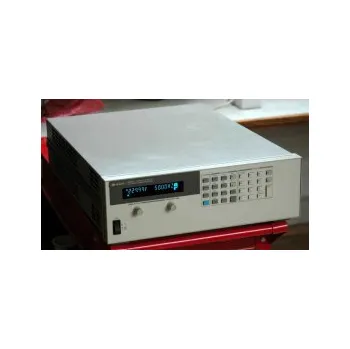 Měnič napětí Keysight 6813B AC/DC zdroj s analyzátorem