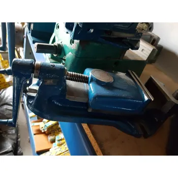 Svěrák Strojní svěrák - ČSN 243131 - 160 mm