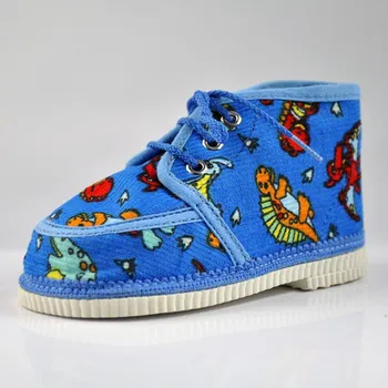 Chlapecké bačkory Chlapecké bačkůrky na tkaničky Čechtín - různé vzory Velikost: 11.5 (EU 17)