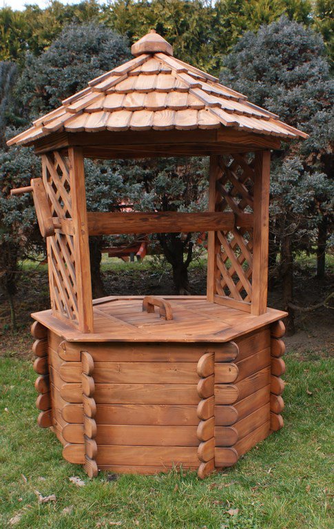 Okrasná zahradní studna, rumpál