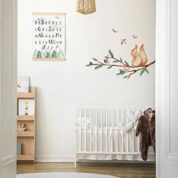 Samolepící dekorace Yokodesign Nálepka na zeď - Veverka na větvi