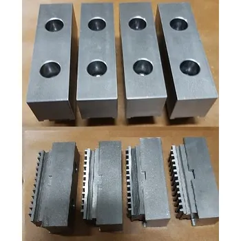 Sklíčidlo Měkká dělená čelist do sklíčidla TOS, základní čelist+nástavec 315/4, ČSN 243876 (TOS Svitavy. Průměr univerzálního sklíčidla 315 mm, počet čelistí 4. Ostatní upínací rozměry stejné jako u tvrdých čelistí. Na požádání rozměry můžu zaslat.)