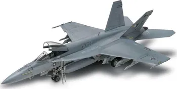 Plastikový model Revell F/A-18E Super Hornet 1:48