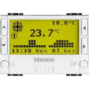 vypínač Bticino Living.Light týdenní termostat 3moduly bílý N4451