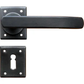 Dveřní kování Kovaná rozetová klika model 1816