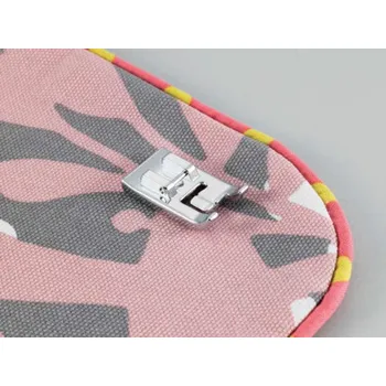 Příslušenství k šicímu stroji Patka kedrovac pro našívání paspulek Brother F067