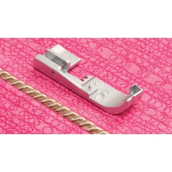 Příslušenství k šicímu stroji Patka pro všívání paspulek a dutinek, lampasů 3mm