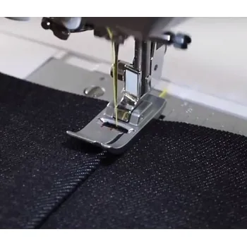 Příslušenství k šicímu stroji dvouúrovňová patka na švy pravá Brother F081