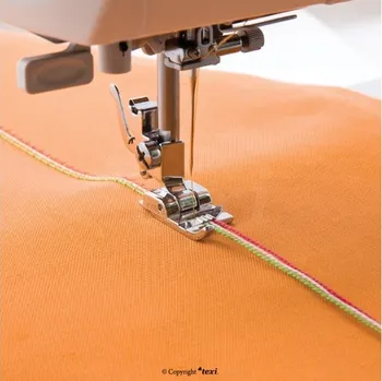 Příslušenství k šicímu stroji Patka kordovací pro našívání ozdobných šňůrek a provázků