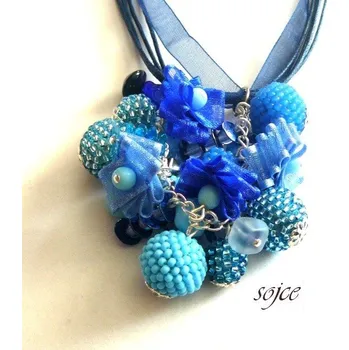 Náhrdelník Bižuterie z korálků - Náhrdelník Vodní panna