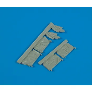 Plastikový model Quickboost 1/48 F4U-1 Corsair undercarriage covers
