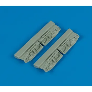 Plastikový model Quickboost 1/72 Beaufighter undercarriage covers