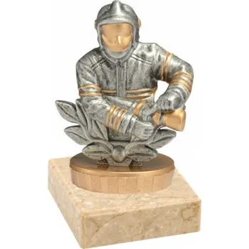 Figurka barevná hasič Barva: barevná, Výška: 8 cm