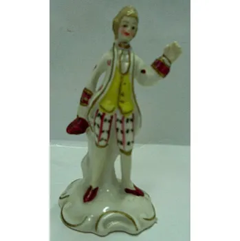 Sedící pán rokoko styl stojící s kloboukem porcelánová socha