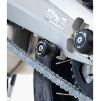 R&G Racing R&G CR0056BK Ochranné špulky do kyvné vidlice M8 Ducati Multistrada 950 černé pár