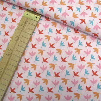 Bavlněné plátno - Listy na růžové - šíře 160cm