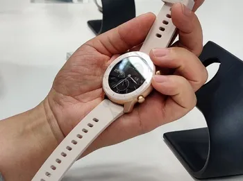 chytré hodinky Xiaomi Amazfit GTR 42 mm růžové