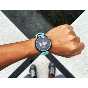 Hodinky Garmin Forerunner 735XT Blue na ruce