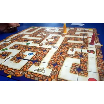 Ravensburger Labyrint herní plán