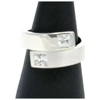 Přívěsek Vorlové Šperky, Stříbrný prsten se zirkony, E035