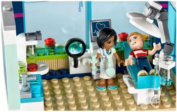 vybavení LEGO Friends 41318 Nemocnice v Heartlake