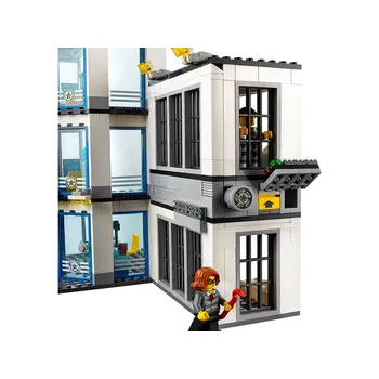 LEGO City 60141 Policejni stanice Zbozi.cz